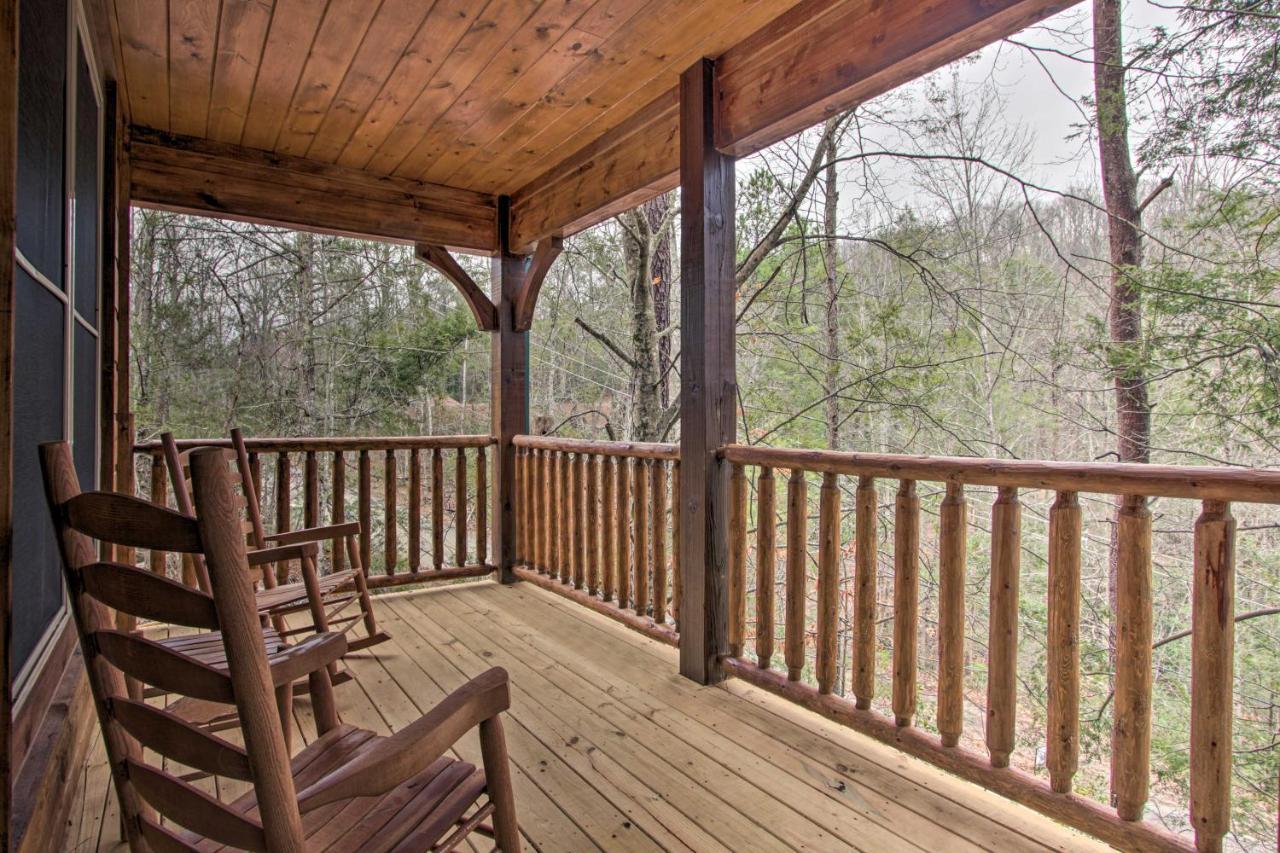 Luxe Cabin With Home Theater Less Than 2 Miles To Gatlinburg Εξωτερικό φωτογραφία